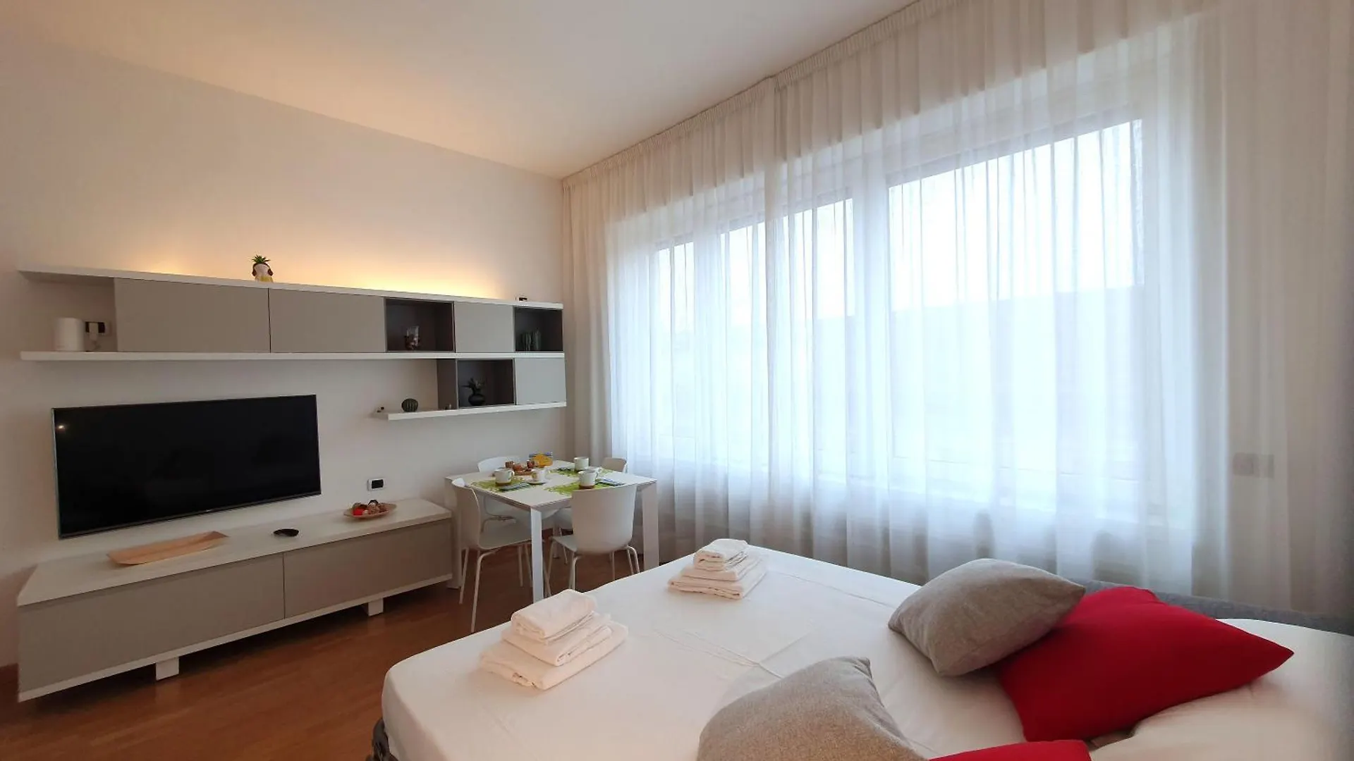 Brera Apartment Con Posto Auto Gratuito Milan Italy
